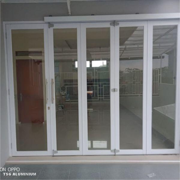 gambar pintu lipat rumah